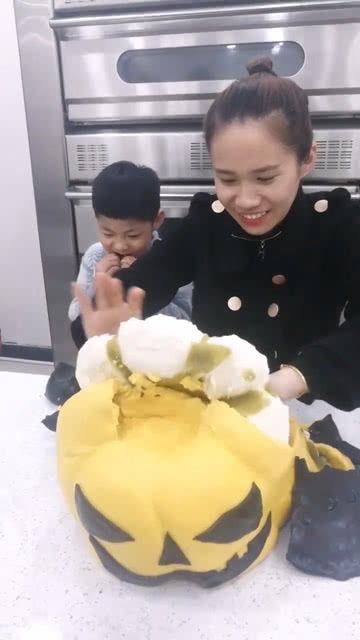 侄子和老公吃瓜,侄子与老公的欢乐吃瓜时光