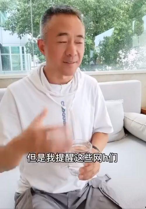 黑猪吃瓜,一场生态与美味的邂逅