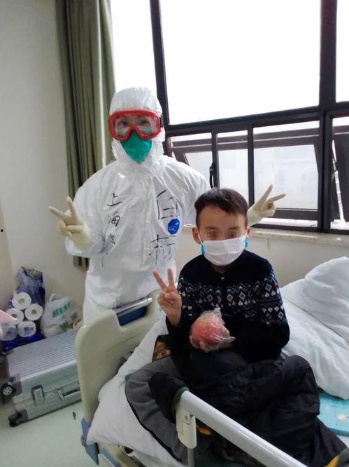 抗疫英雄护士吃瓜,护士英雄的“吃瓜”故事